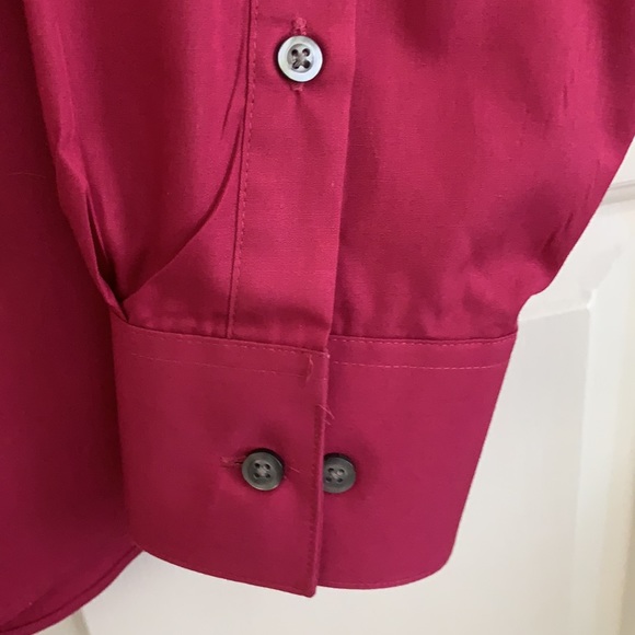 Van Heusen Rose 🥀 Long Sleeved Button Down Shirt - Picture 2 of 7